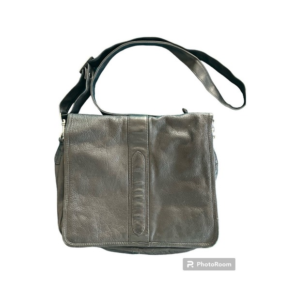 Wilson Pebbled Leather Mini Messenger Unisex Crossbody Bag Black - Picture 1 of 10